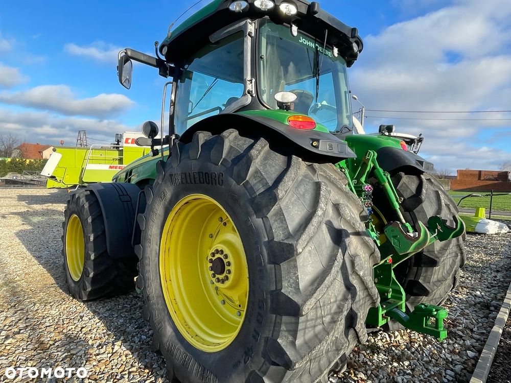 John Deere 8335R - 9
