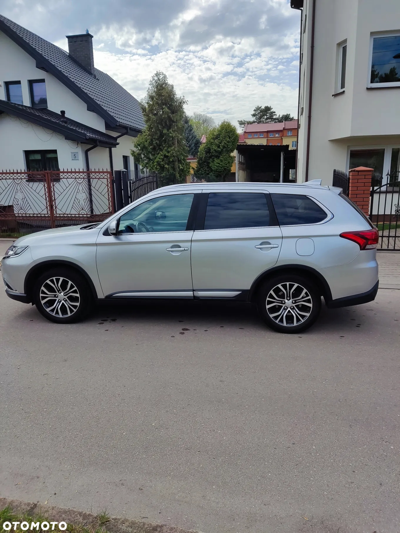Mitsubishi Outlander 2.0 Intense 4WD CVT - 5