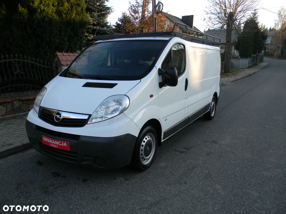 Opel Vivaro - 8