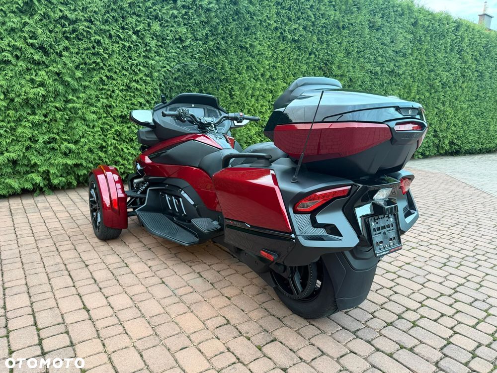 Can-Am Spyder - 4