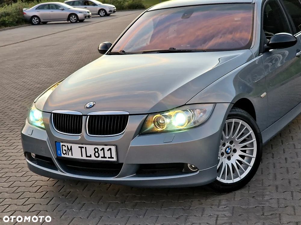 BMW Seria 3 320i - 22