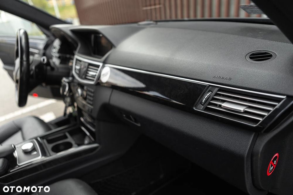 Mercedes-Benz Klasa E 350 CGI BlueEFFICIENCY 7G-TRONIC Avantgarde - 23