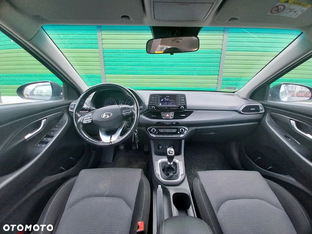Hyundai i30 1.4 Classic + - 10