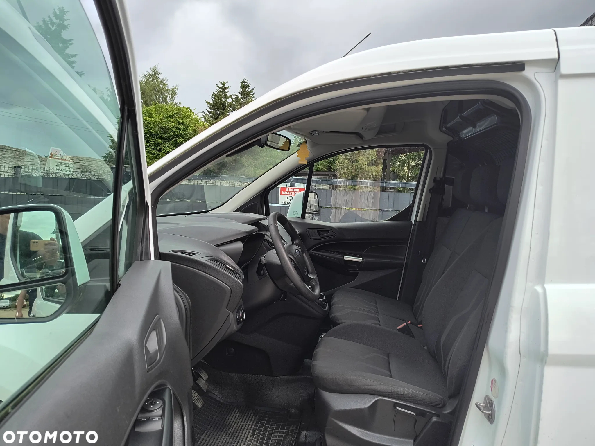 Ford connect - 11