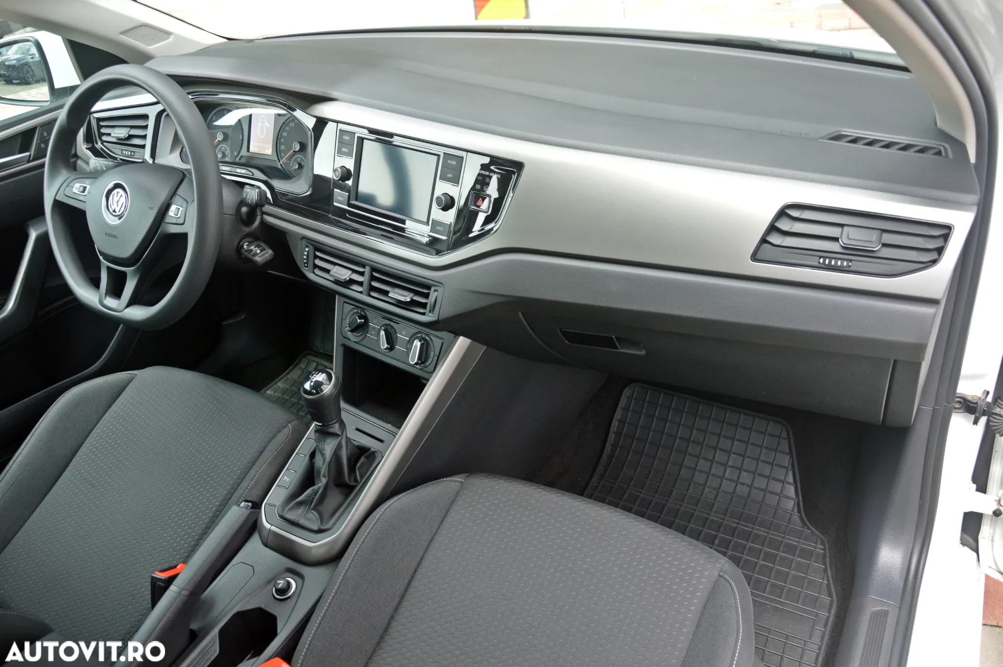 Volkswagen Polo 1.6 TDI Comfortline - 20