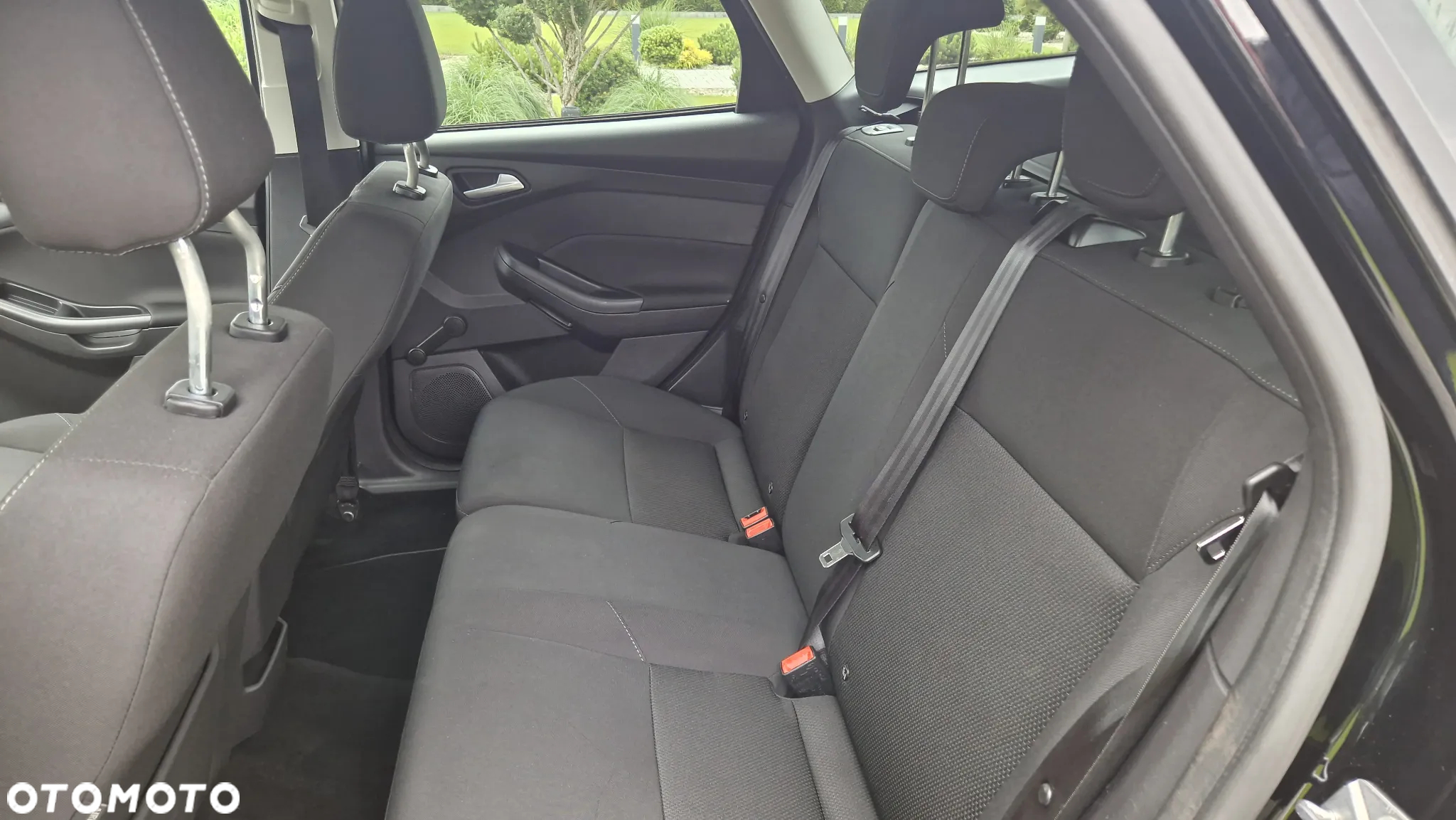 Ford Focus Turnier 1.0 EcoBoost Start-Stopp-System TITANIUM - 20