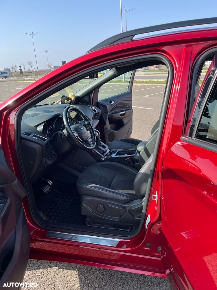 Ford Kuga 2.0 TDCi 4x4 Aut. ST-Line - 16