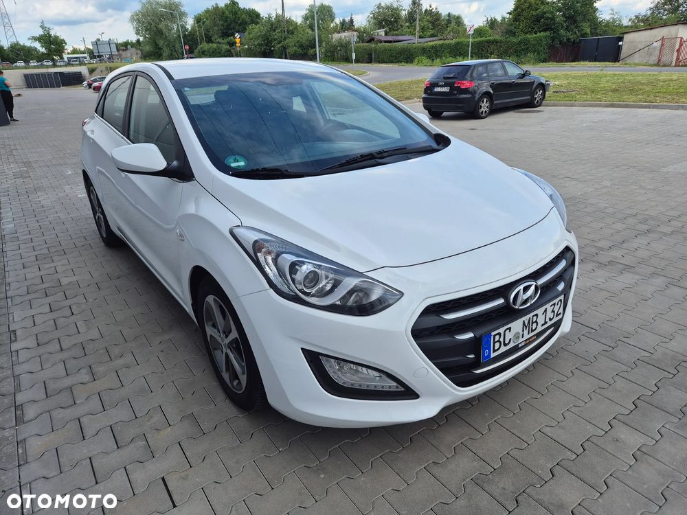 Hyundai i30 1.4 Passion - 10