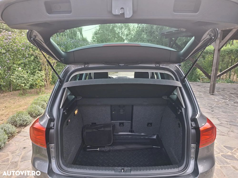 Volkswagen Tiguan 2.0 TDI 4Motion DSG Sport & Style - 6