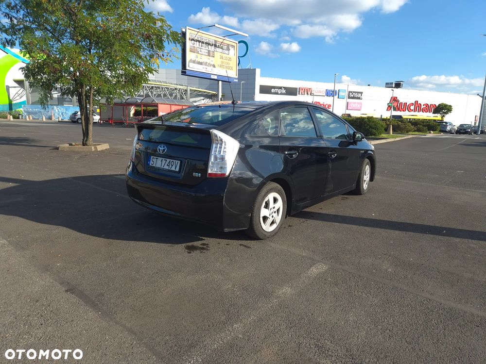 Toyota Prius - 5