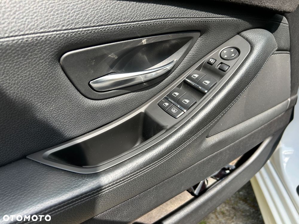 BMW Seria 5 535d - 16
