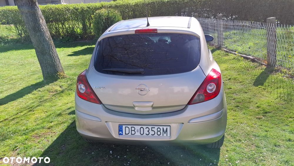 Opel Corsa 1.4 16V Enjoy - 12
