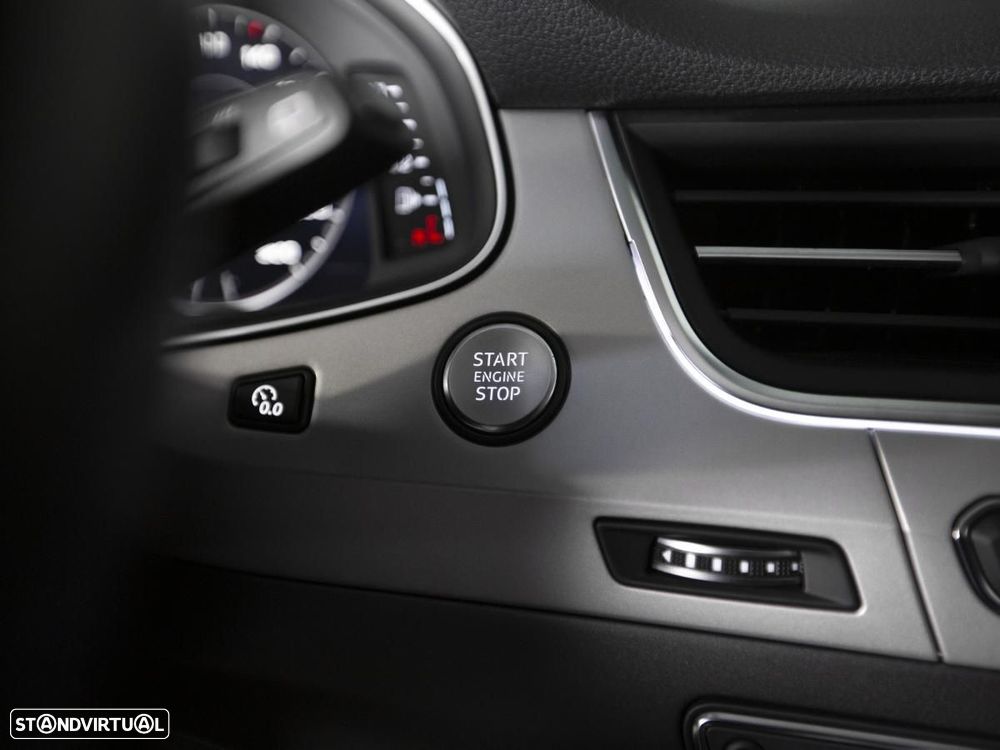 Audi Q7 3.0 TDI quattro S-line Tiptronic 7L - 34