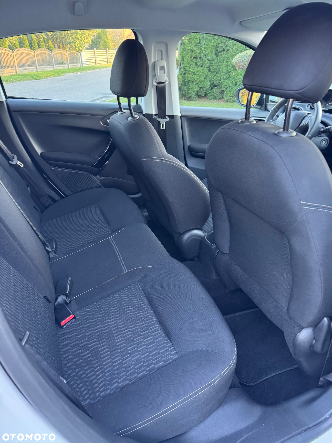 Peugeot 208 1.2 PureTech Access - 11