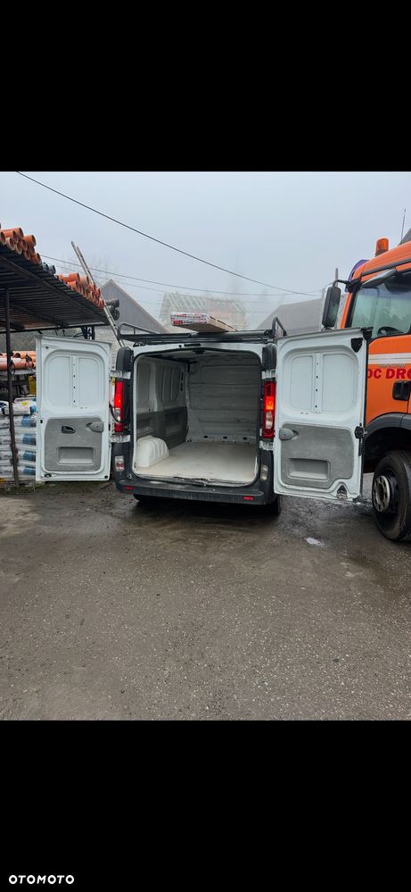 Renault Trafic - 12