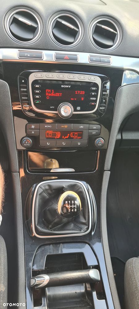 Ford S-Max 2.0 TDCi DPF Titanium - 12