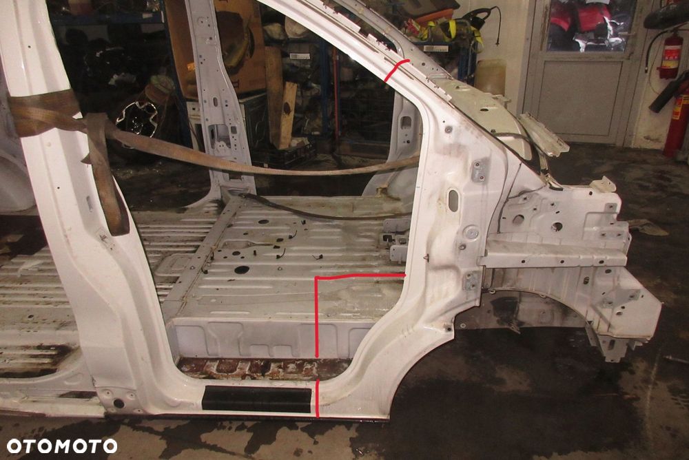 renault trafic ii vivaro a Ćwiartka prawy przÓd - 1