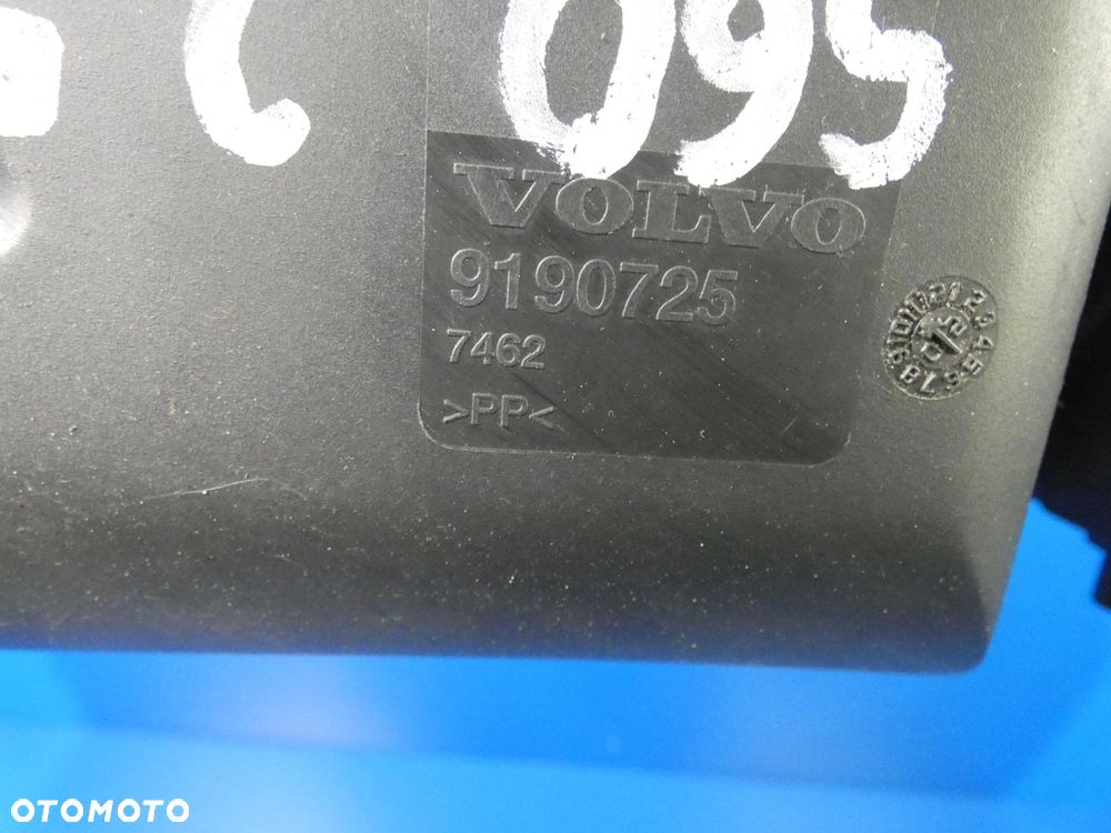 VOLVO S60 V70 XC70 KIERWONICA POWIETRZA WLOT - 2