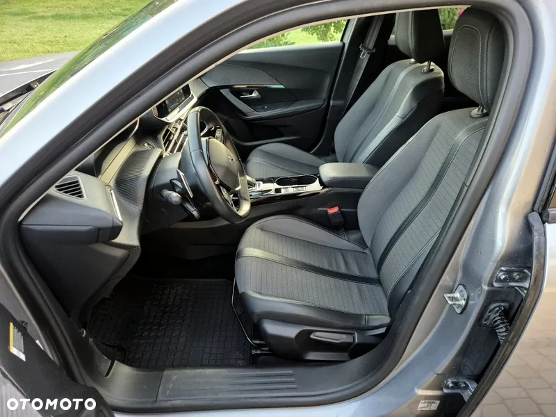 Peugeot 2008 1.5 BlueHDi Allure Pack S&S EAT8 - 12