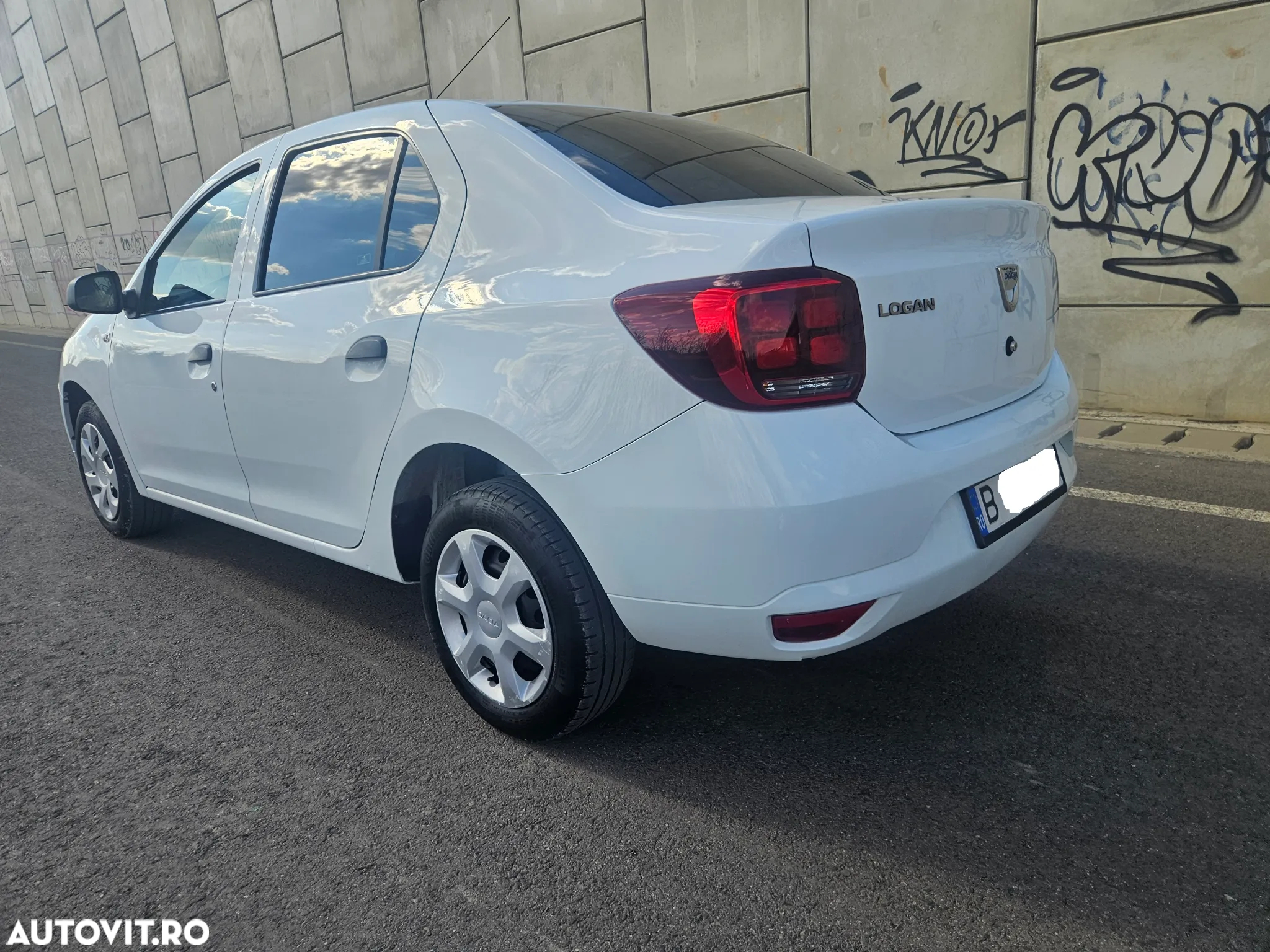 Dacia Logan 1.0 SCe Laureate - 5
