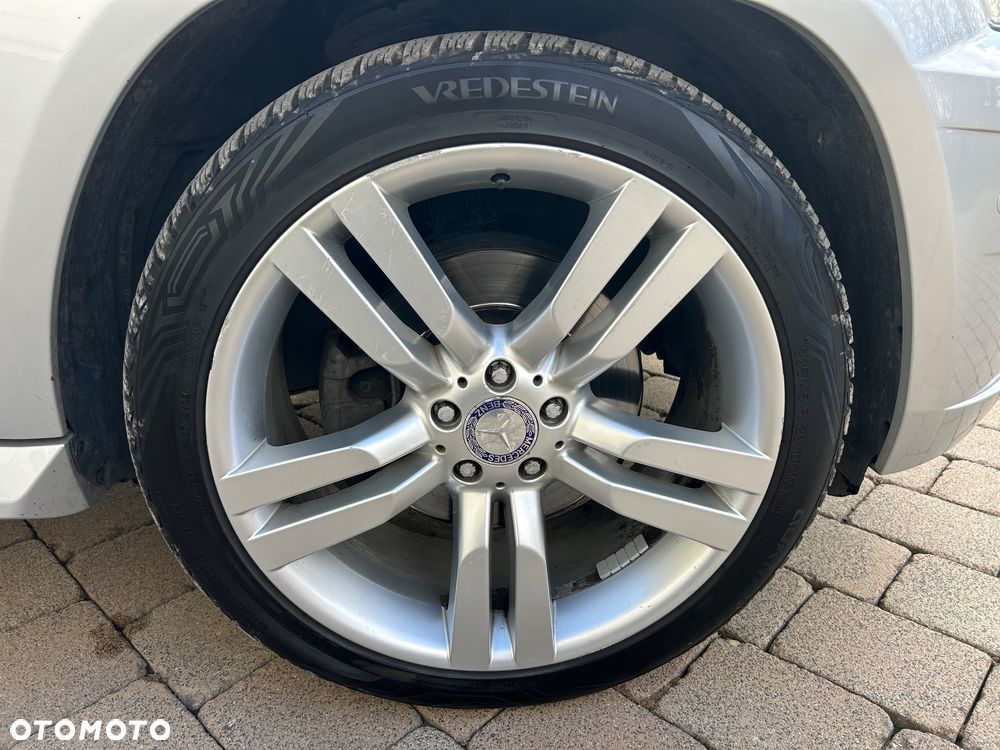 Mercedes-Benz GLK - 28