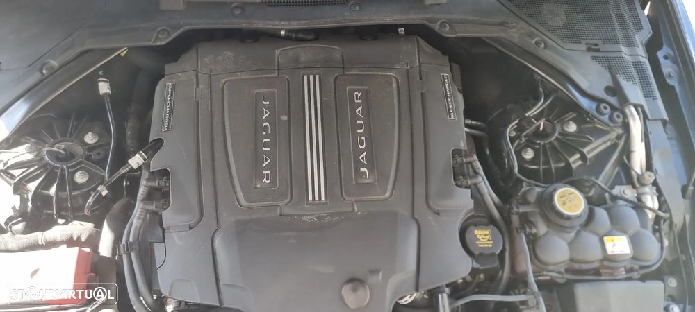 Jaguar XE 3.0 V6 S/C S - 11