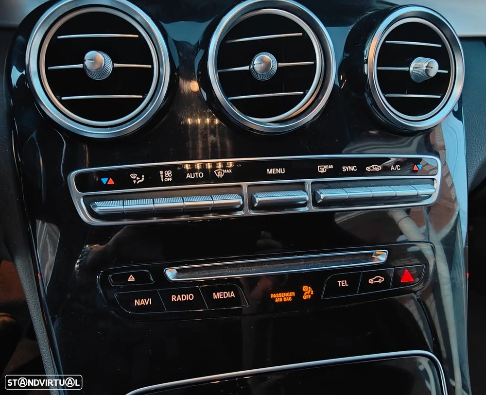 Mercedes-Benz C 300 - 19