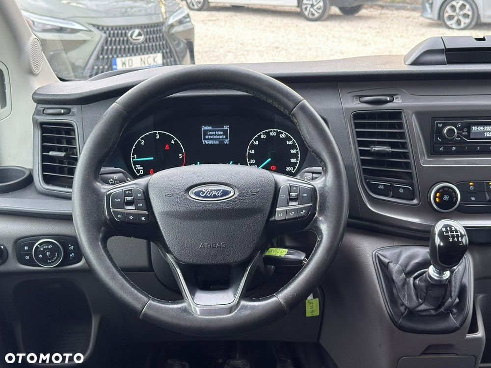 Ford Transit - 17