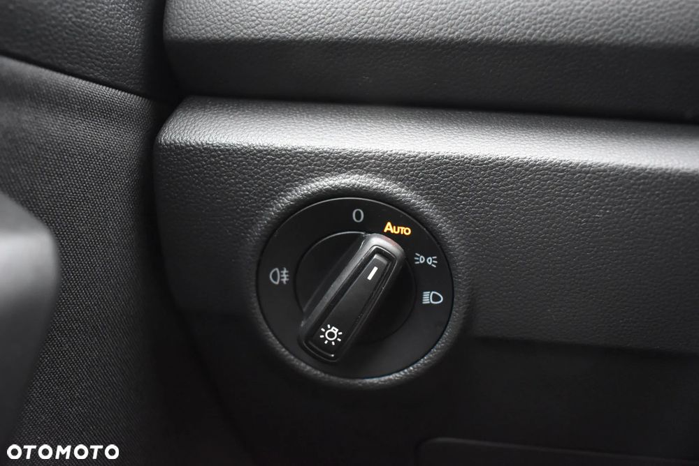 Volkswagen T-Roc 1.5 TSI Life - 24