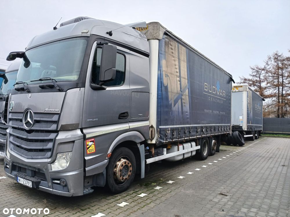 Mercedes-Benz MP4 - 2