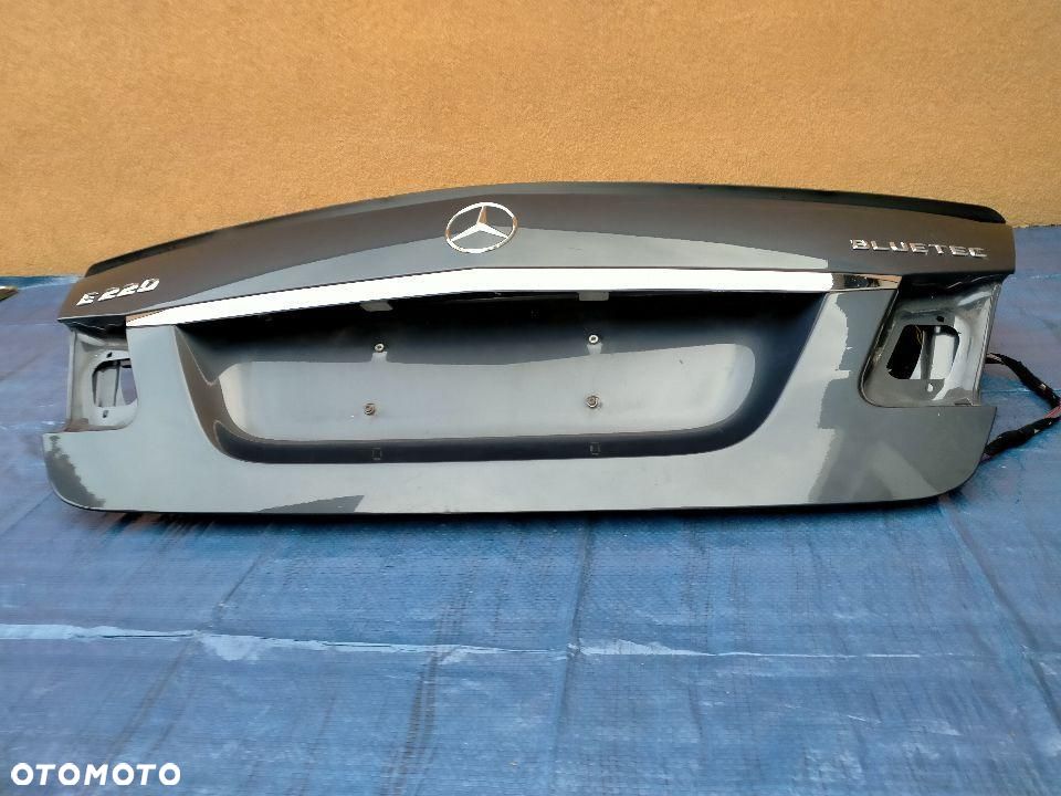 Mercedes W212 Sedan Lift AMG Klapa Bagażnika Tył 2016 - 2
