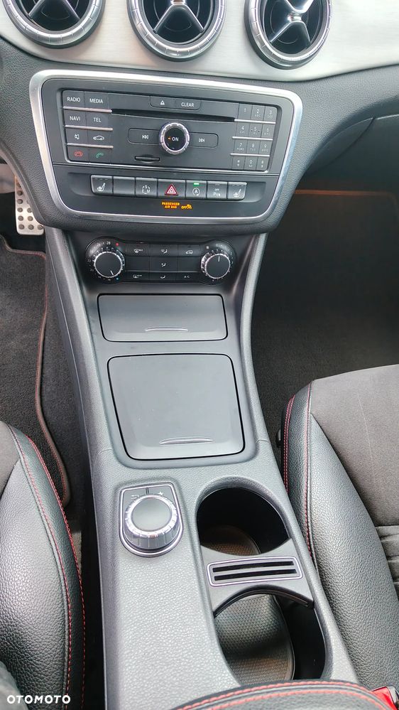 Mercedes-Benz CLA 200 (CDI) d 7G-DCT AMG Line - 17