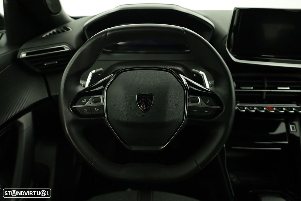 Peugeot 2008 1.2 PureTech Allure EAT8 - 15