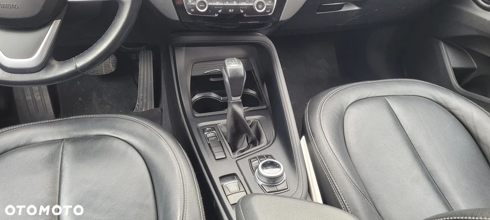 BMW X1 sDrive18d - 26