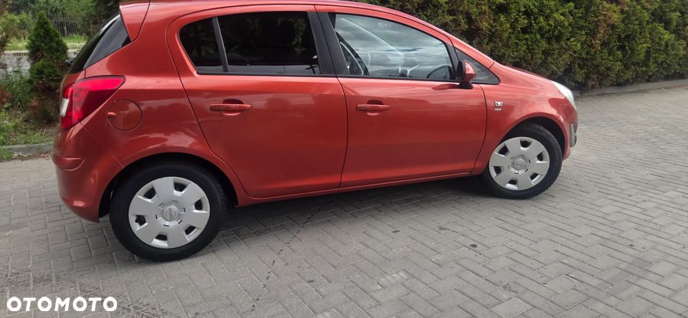 Opel Corsa 1.4 16V Innovation - 16