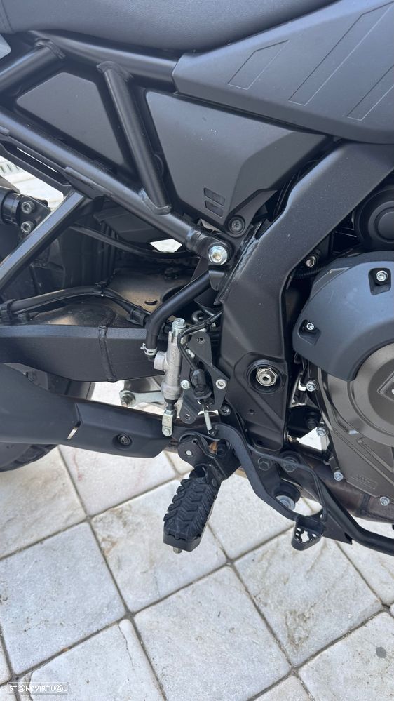 Suzuki V V-Strom 800 DE - 8