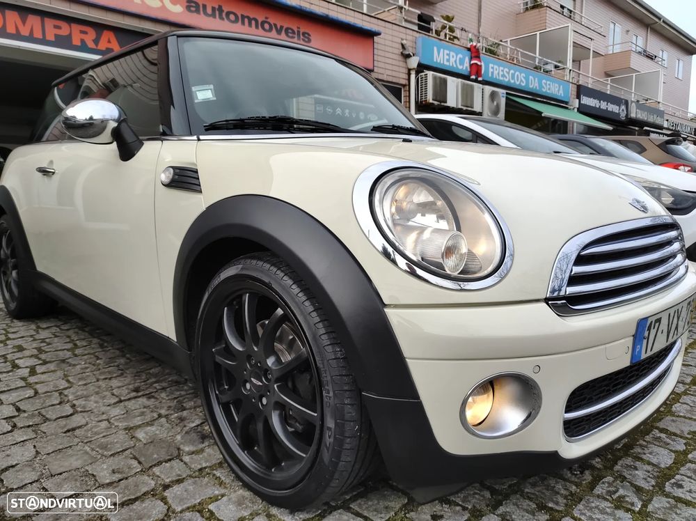 MINI 3 Portas Cooper D - 3