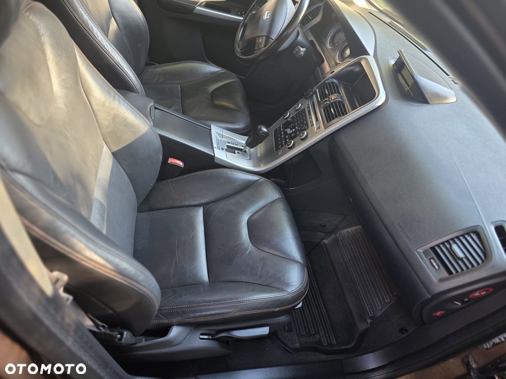 Volvo XC 60 D5 AWD Summum - 15