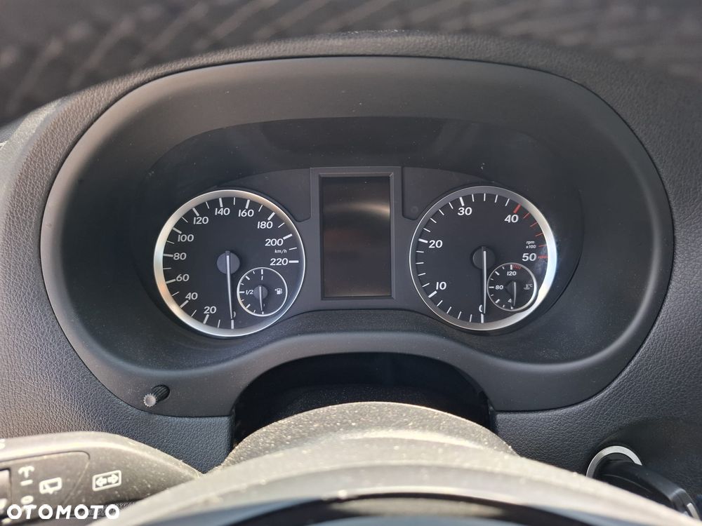 Mercedes-Benz Vito - 15