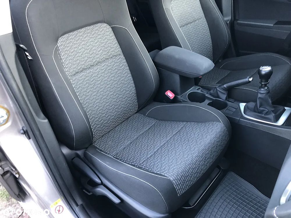 Toyota Auris 1.6 Comfort - 28