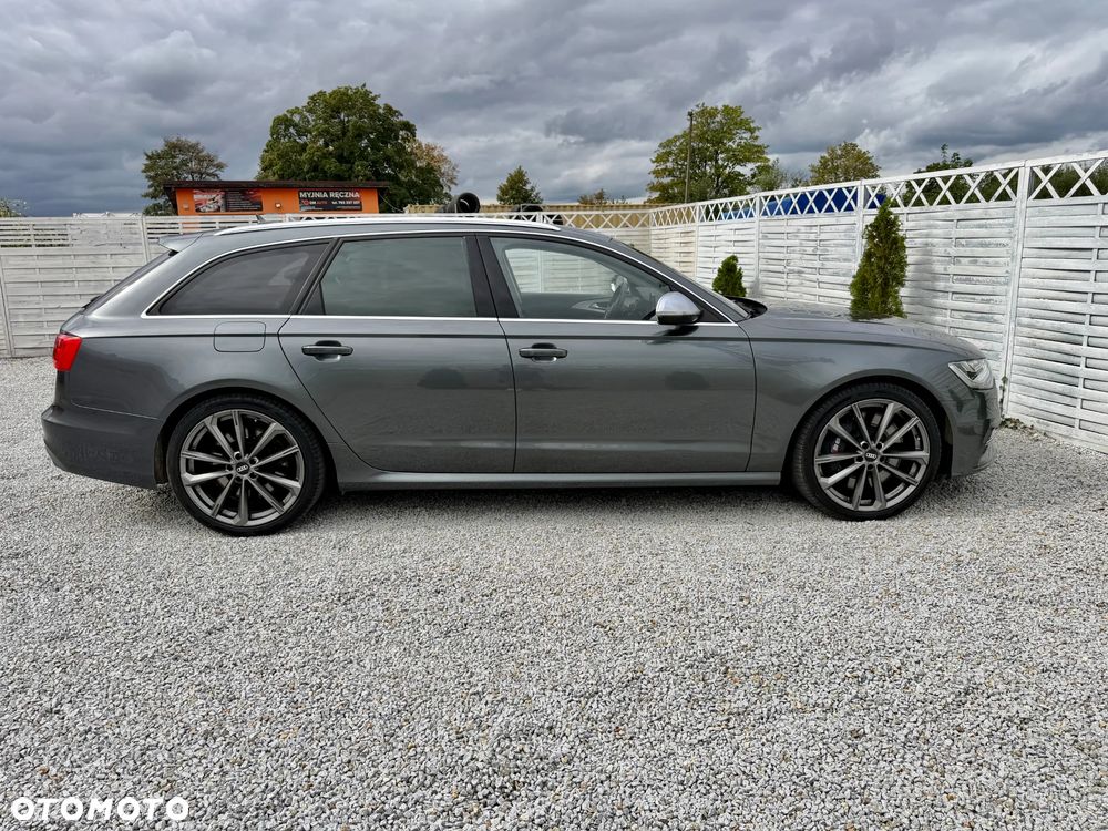 Audi S6 Avant Standard - 33