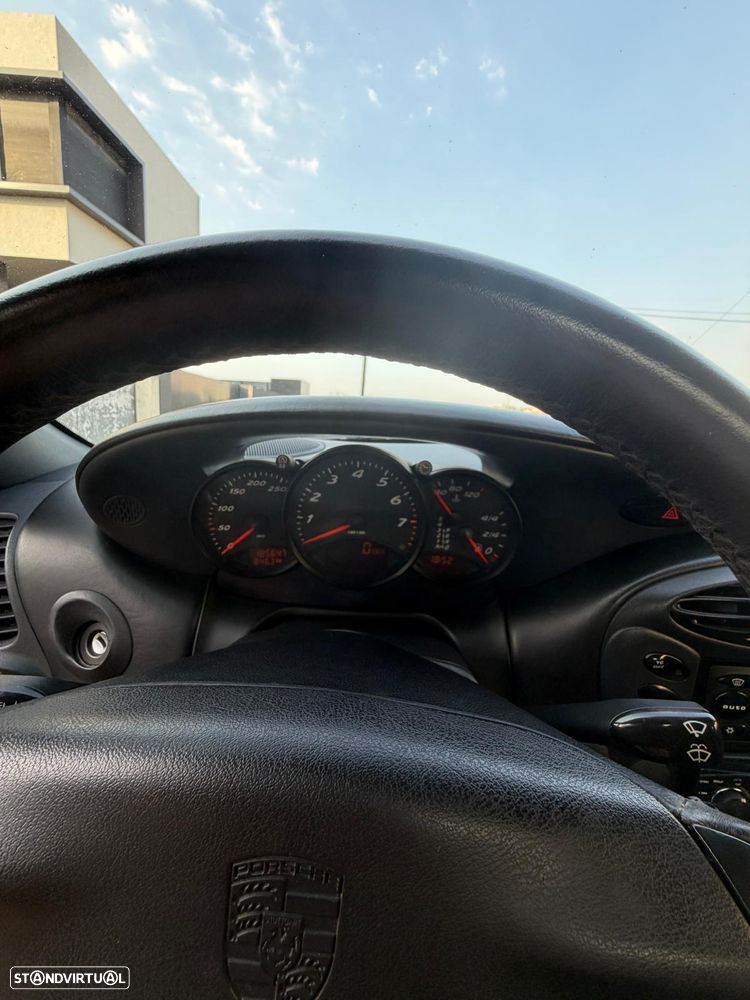 Porsche Boxster - 10