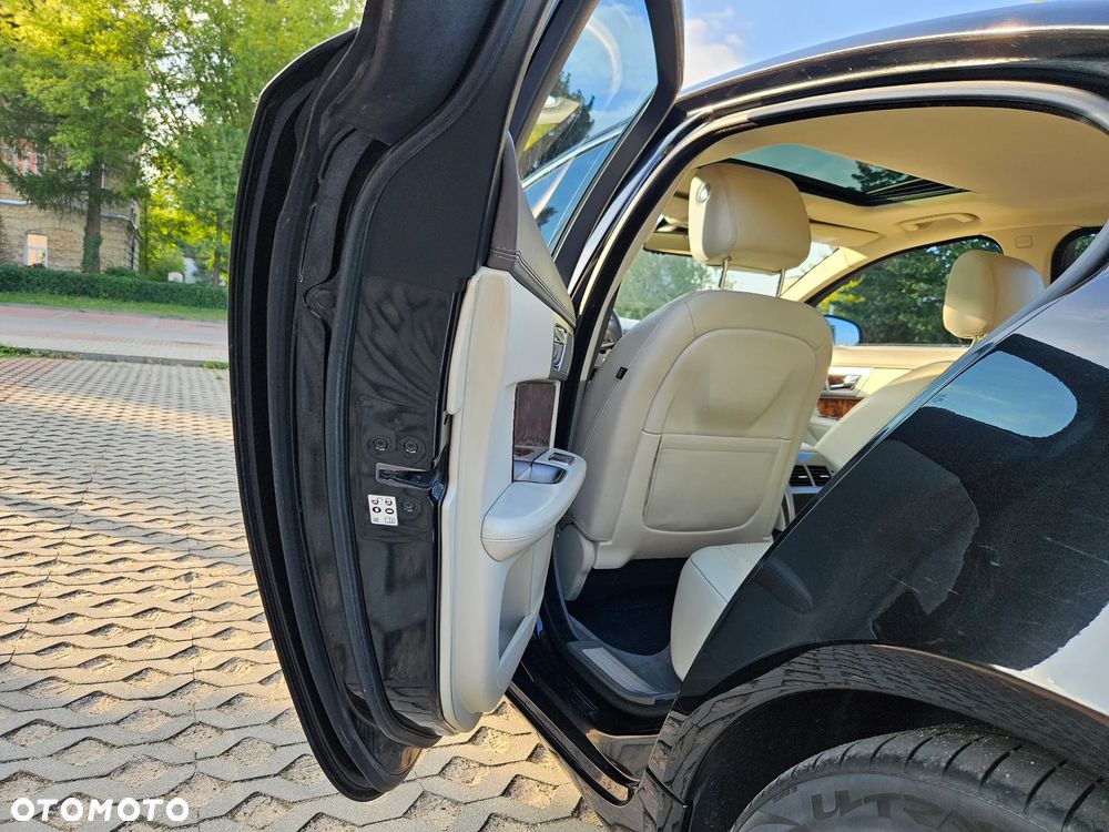Jaguar XF 5.0 V8 Premium Luxury - 35