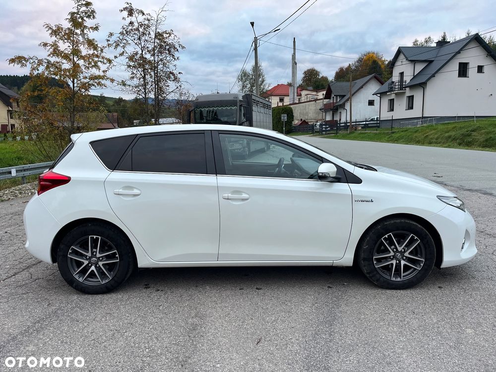 Toyota Auris 1.8 HSD Luna - 11