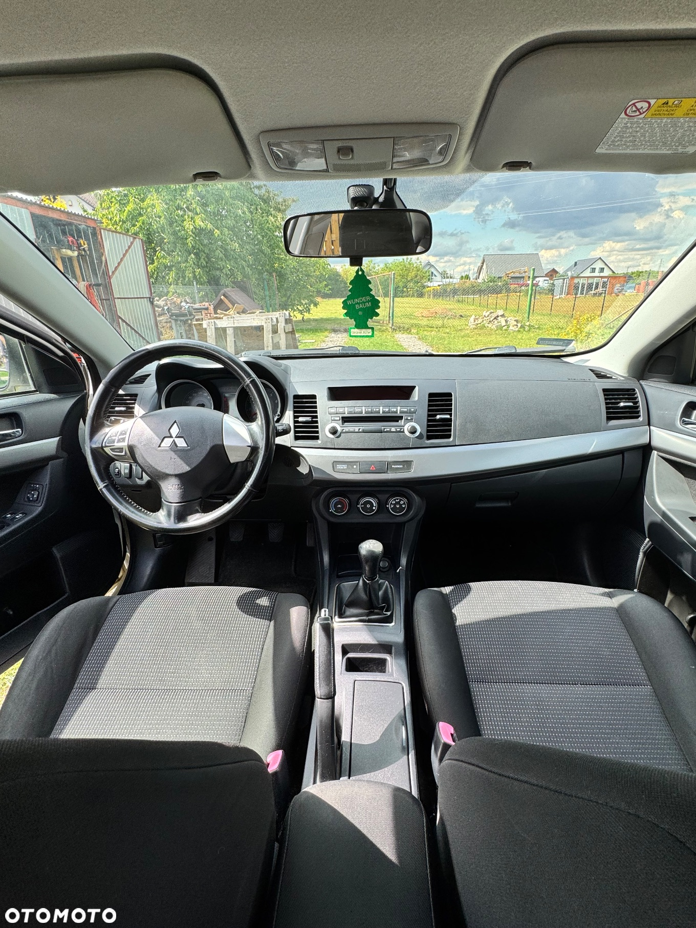 Mitsubishi Lancer 1.5 - 13