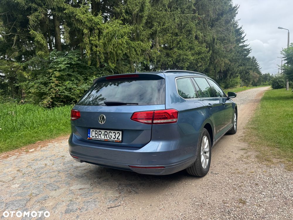 Volkswagen Passat - 5