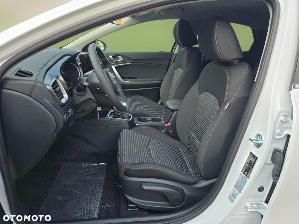 Kia XCeed 1.6 T-GDI M DCT - 11