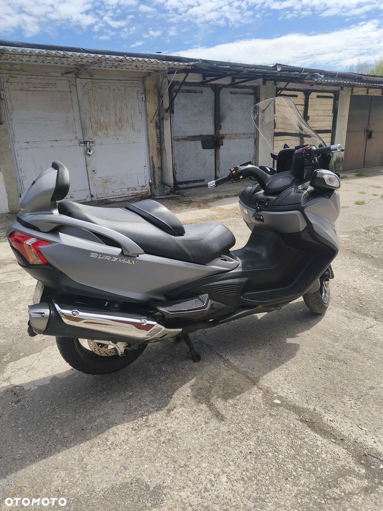 Suzuki Burgman - 6
