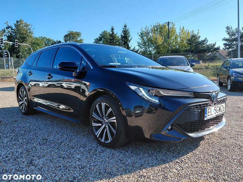 Toyota Corolla 2.0 Hybrid Executive - 32