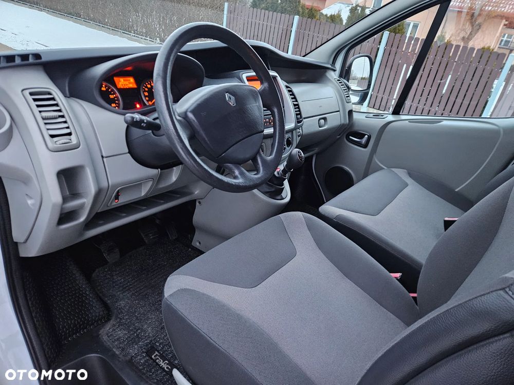 Renault Trafic Passenger Expression - 7